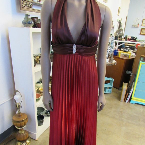 SALE! Formal Burnt Orange Floor Length Dress Size M - Picture 7 of 9